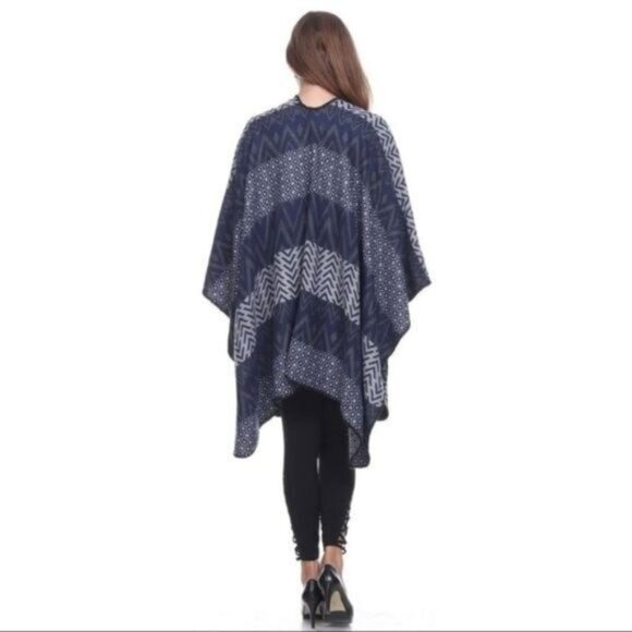Geometric Shapes Cape-ONE SIZE-NEW.  GRAY & BLUE… - Picture 2 of 3